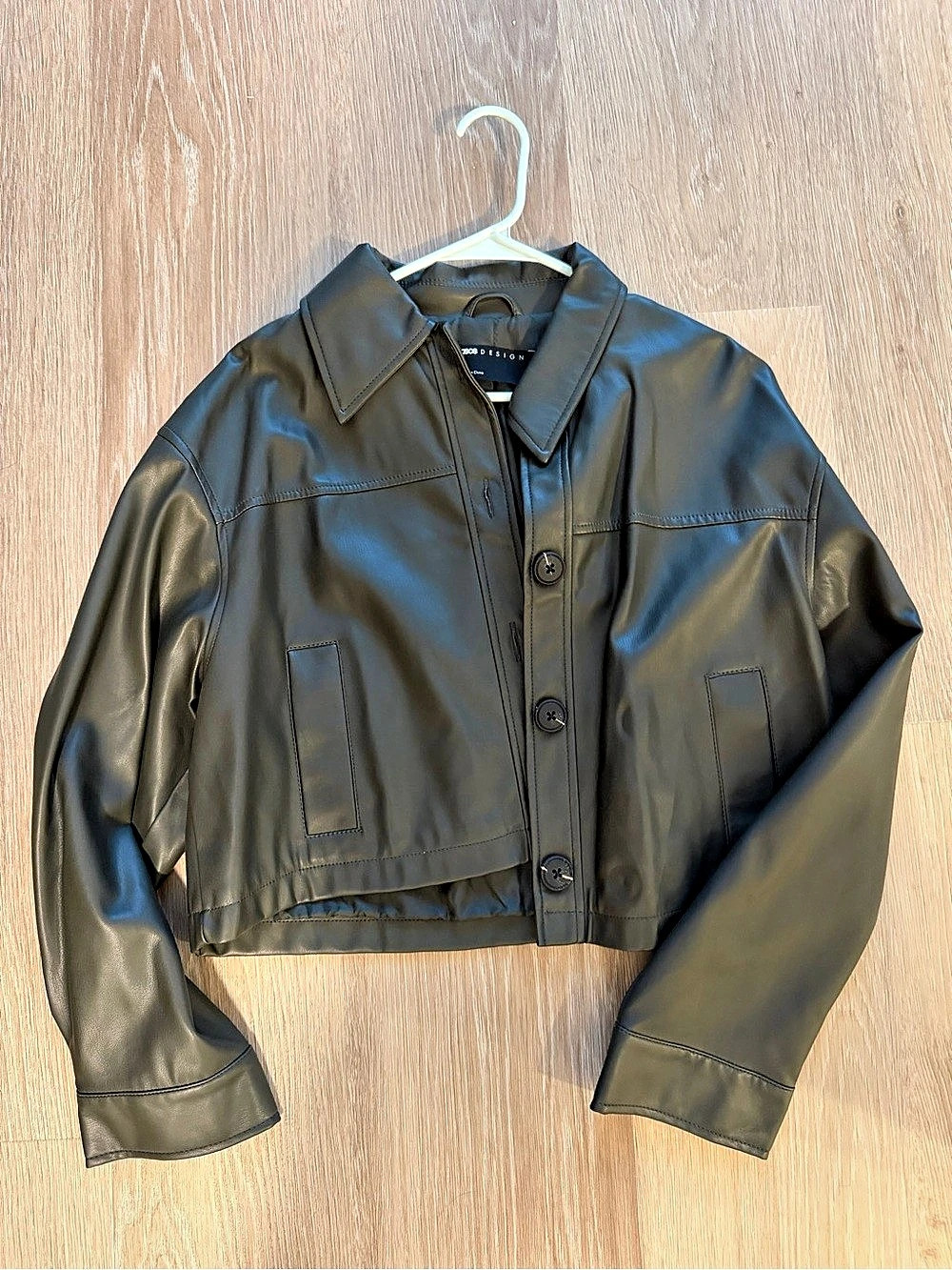 ASOS DESIGN Faux Leather Cropped Jacket Size 4 Like New